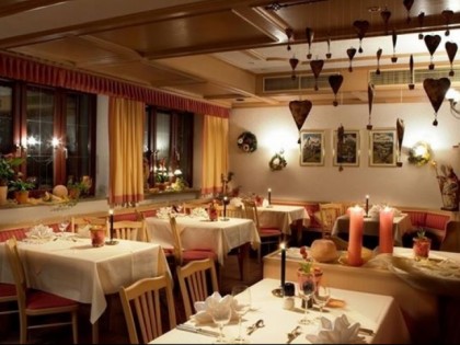 Фото: HOTEL RESTAURANT LANDSHUTER HOF